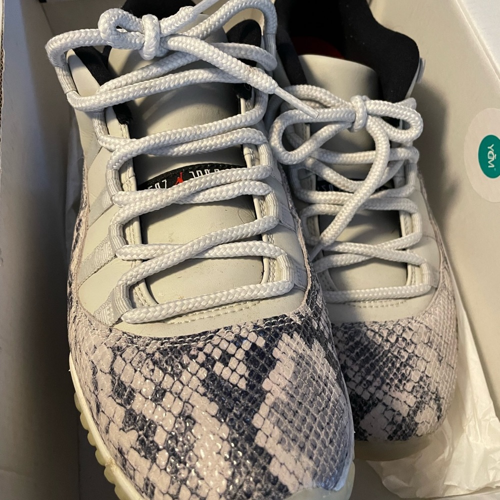 Jordan 11 lows Snakeskin
